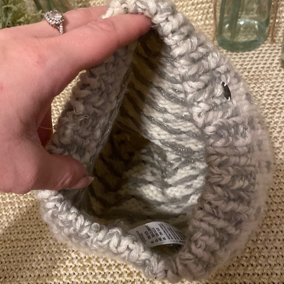 American Eagle beanie ππ - Picture 7 of 7